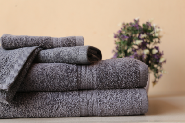 Stack Of Gray Towels 600X400